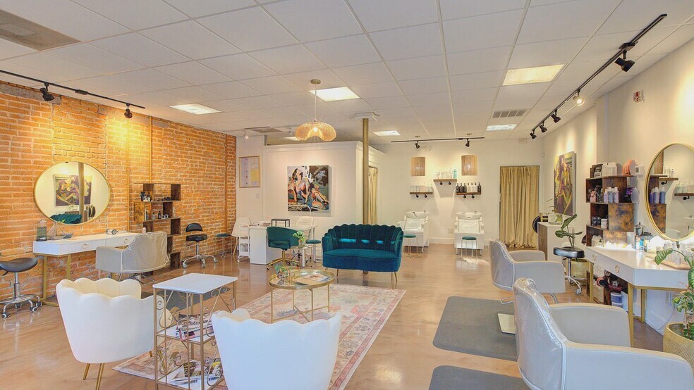 205 N Laurens St, Greenville, SC à vendre - Vidéo sur l’inscription commerciale - Image 2 de 13