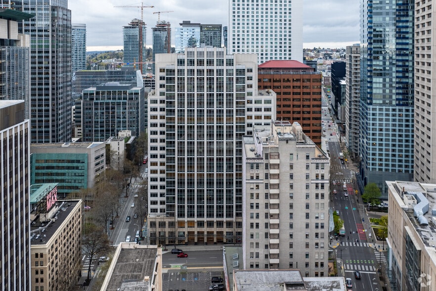 1700 7th Ave, Seattle, WA for lease - Building Photo - Image 1 of 32