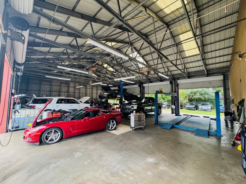 2890 Edison Ave, Jacksonville, FL for sale - Building Photo - Image 3 of 5