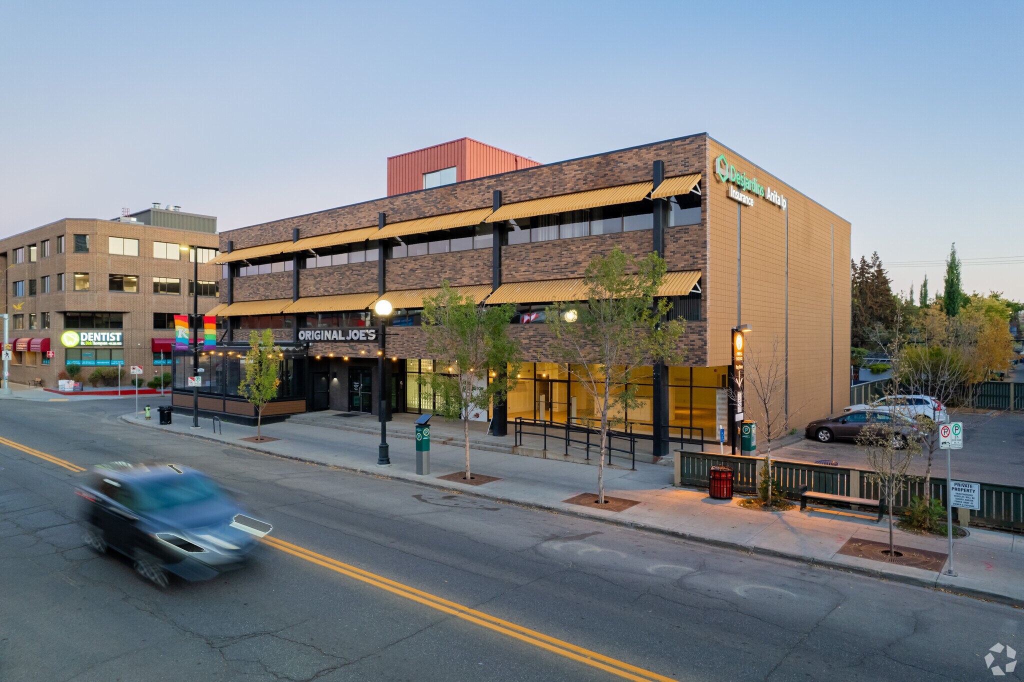 1220 Kensington Rd NW, Calgary, AB à louer Photo principale- Image 1 de 7