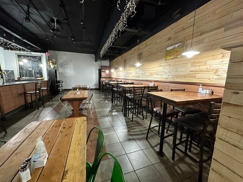 414 38th St, Union City, NJ for sale - Interior Photo - Image 3 of 10