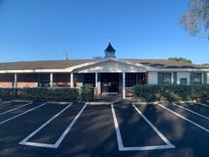 1212 66th St N, Saint Petersburg, FL à louer Photo intérieure- Image 1 de 16