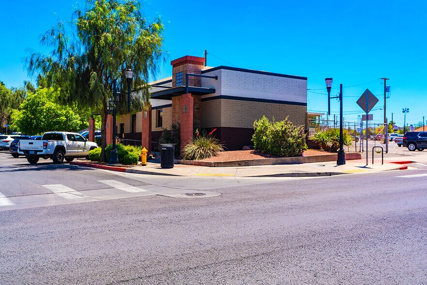 108 Market St, Henderson, NV à louer - Photo du bâtiment - Image 2 de 19