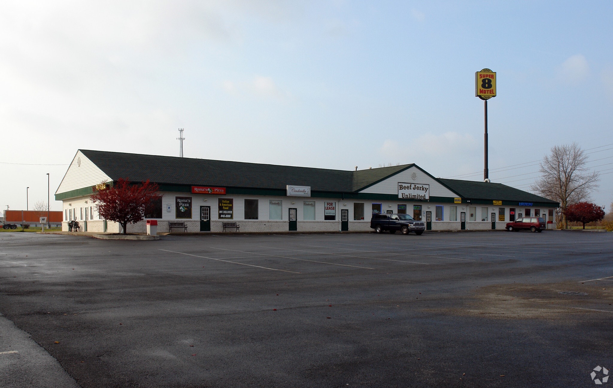 10552 Evans Dr, Luna Pier, MI for lease Primary Photo- Image 1 of 6