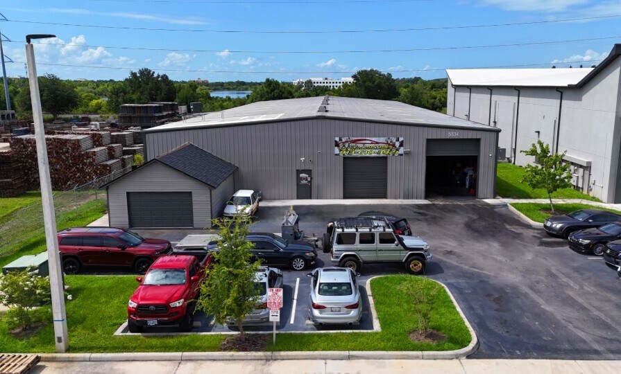 5634 W Linebaugh Ave, Tampa, FL à vendre - Photo du bâtiment - Image 2 de 6