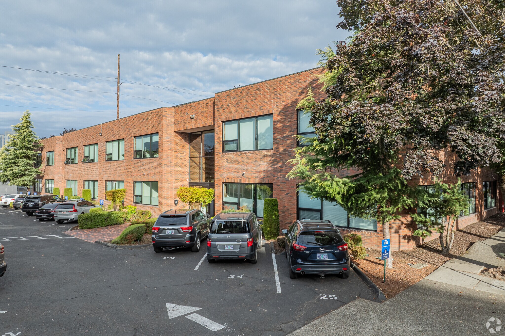975 SE Sandy Blvd, Portland, OR for lease Primary Photo- Image 1 of 5