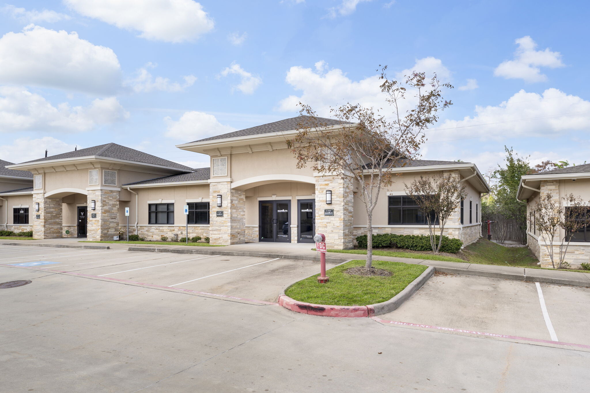 25420 Kuykendahl Rd, Tomball, TX à vendre Photo du bâtiment- Image 1 de 1