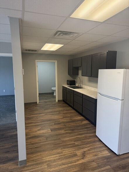 3927 Highway 27, Sulphur, LA for lease - Building Photo - Image 3 of 11