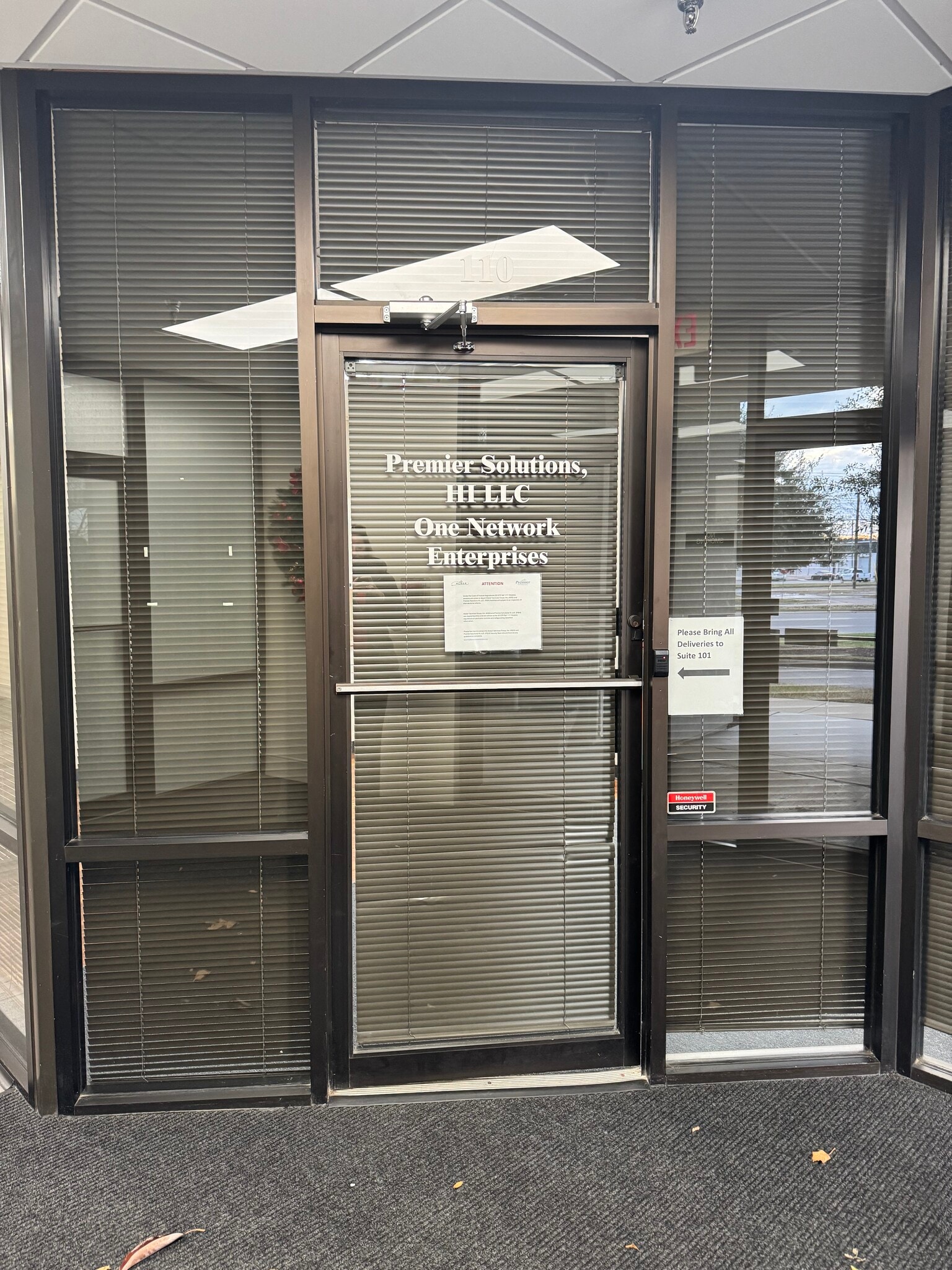 1300 Diamond Springs Rd, Virginia Beach, VA à louer Photo intérieure- Image 1 de 6