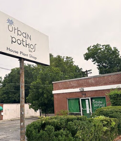 714 W Peace St, Raleigh, NC à louer - Photo du bâtiment - Image 3 de 6