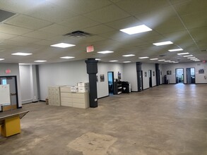360 Highland Rd E, Macedonia, OH for lease Interior Photo- Image 2 of 33