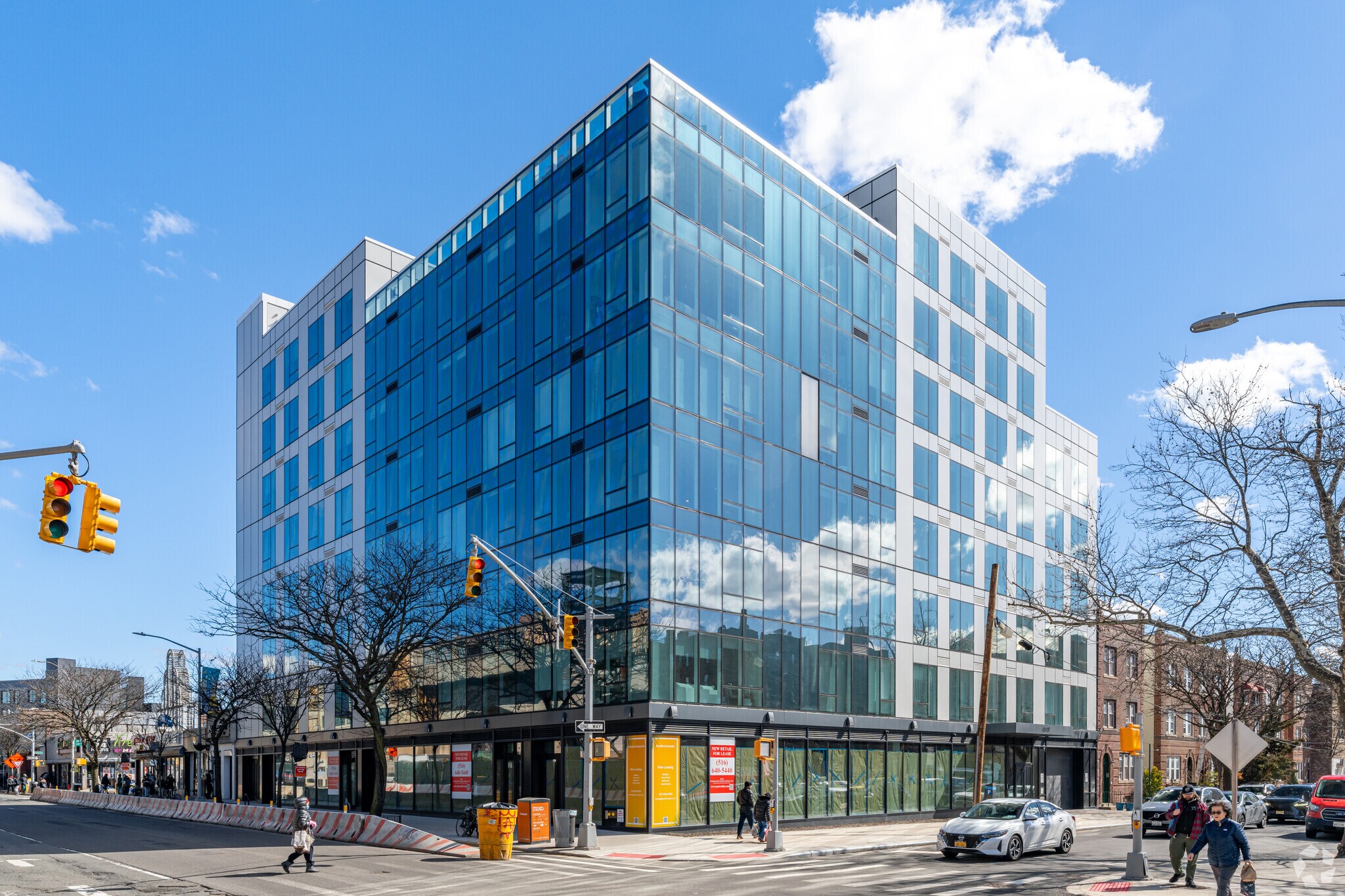 45-02 Queens Blvd, Sunnyside, NY for lease Primary Photo- Image 1 of 6