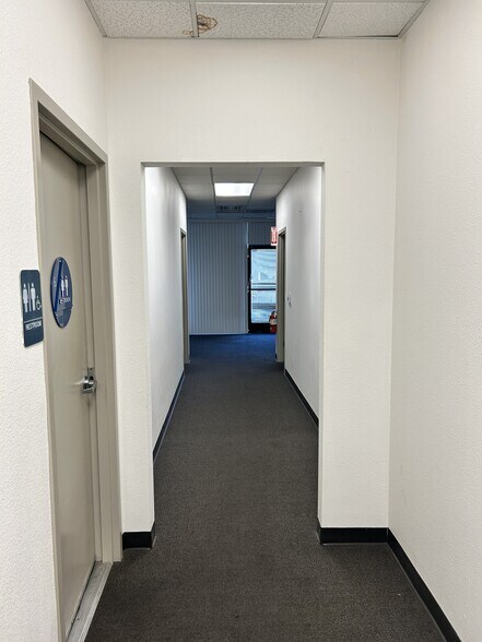 4120 Bangs Ave, Modesto, CA à louer - Photo du bâtiment - Image 2 de 7