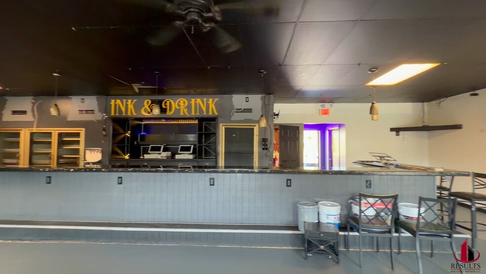 2986-2990 S Sanford Ave, Sanford, FL for lease - Commercial Listing Video - Image 2 of 14