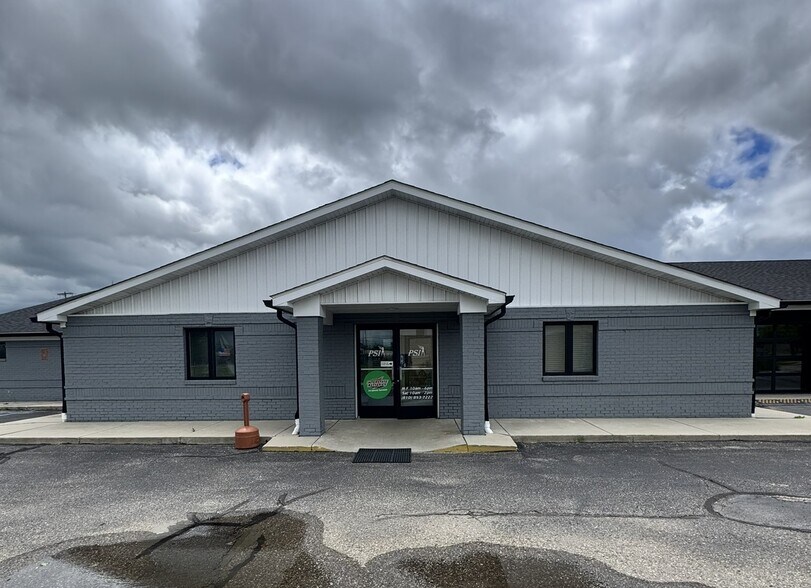 9474 Lapeer Rd, Davison, MI à louer - Photo du bâtiment - Image 2 de 11