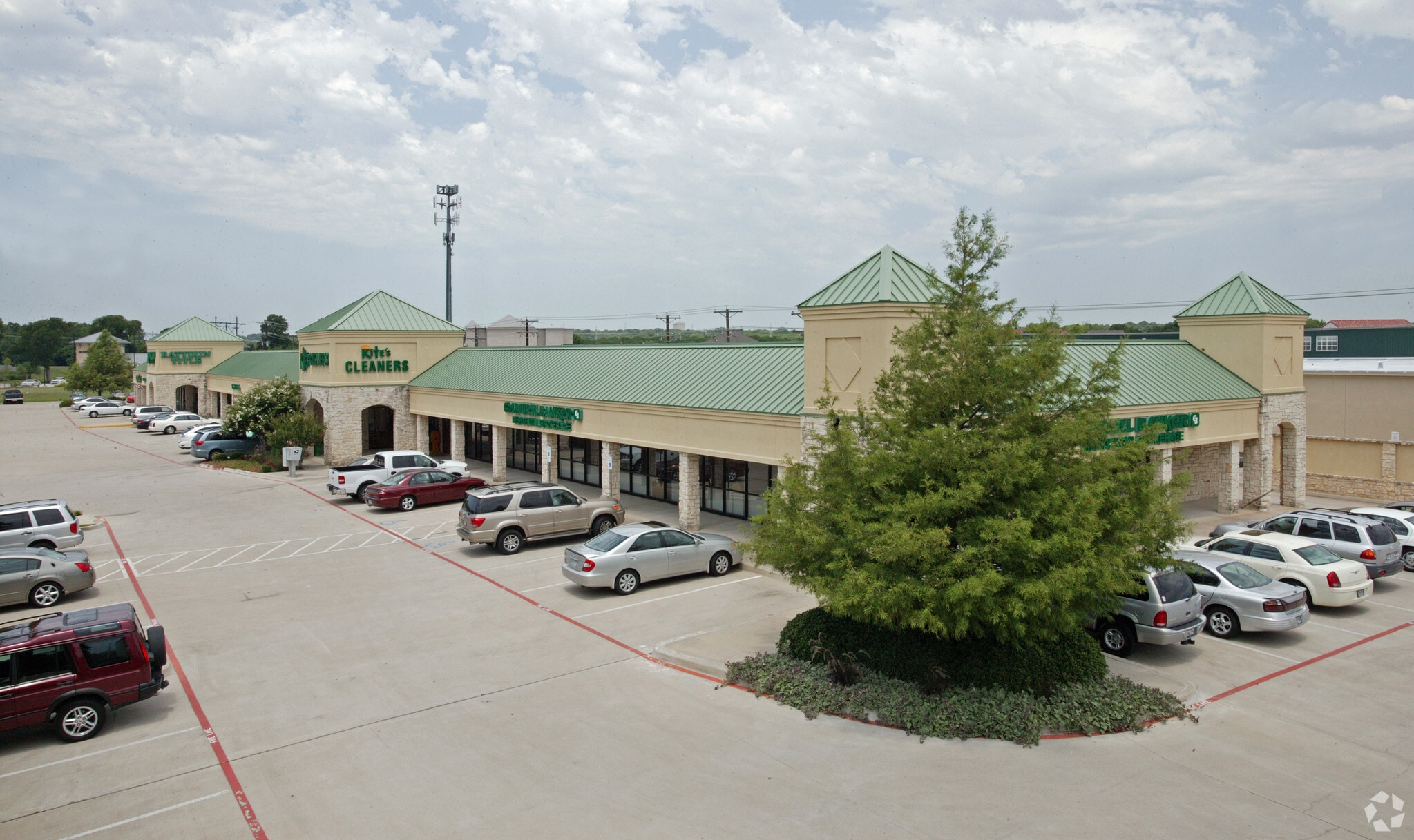 4500-4548 Hartwood Dr, Fort Worth, TX for lease Primary Photo- Image 1 of 7