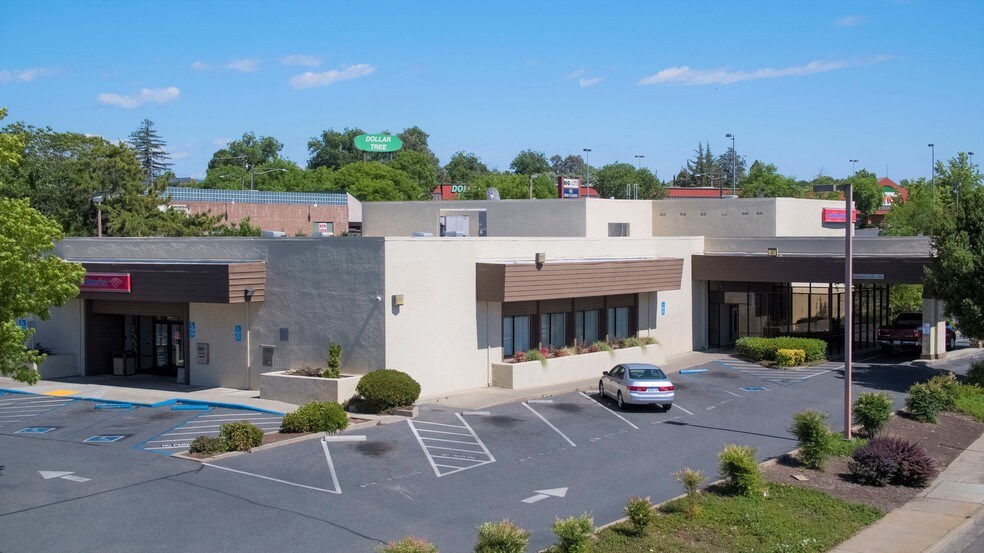 1820 Oro Dam Blvd E, Oroville, CA for lease - Primary Photo - Image 1 of 46