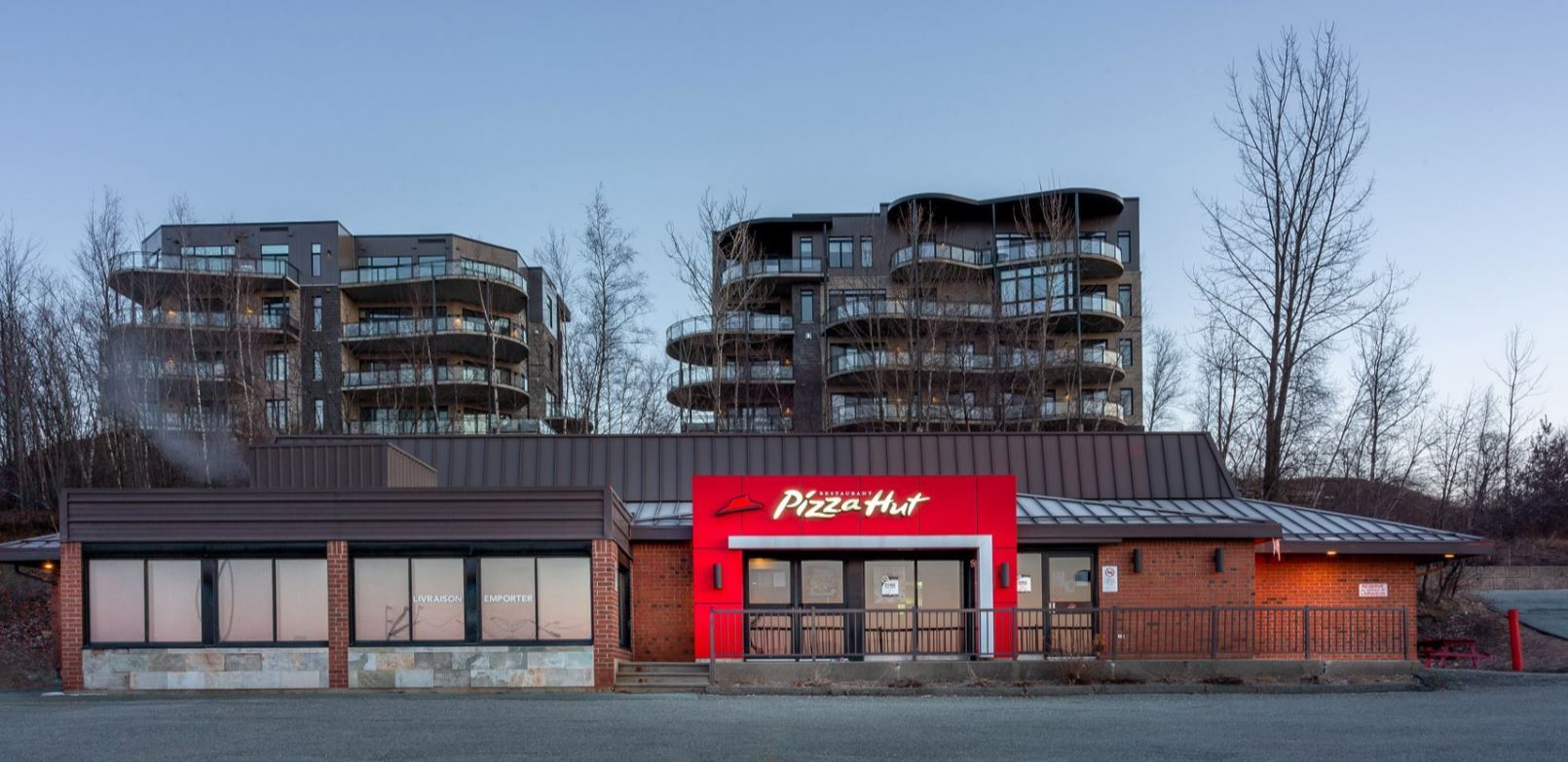 50 Boul Lionel-Groulx, Sherbrooke, QC for sale Primary Photo- Image 1 of 1