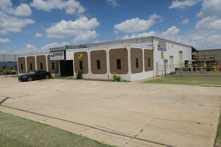 3600 S Council Rd, Oklahoma City, OK à louer - Photo du bâtiment - Image 1 de 10