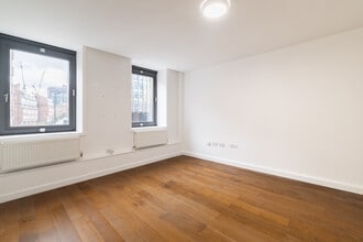 3-5 Little Somerset, London for lease Building Photo- Image 2 of 6