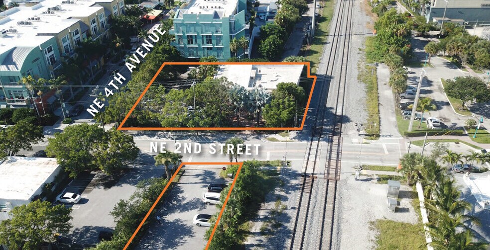 306 NE 2nd St, Delray Beach, FL à louer - Photo du bâtiment - Image 3 de 4