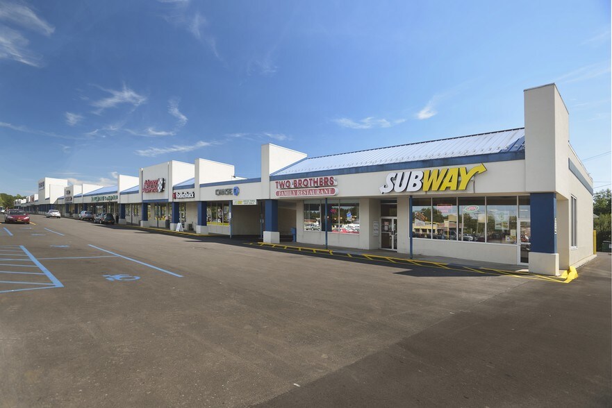 6465-6515 Brockport-Spencerport Rd, Brockport, NY à louer - Photo du bâtiment - Image 3 de 4