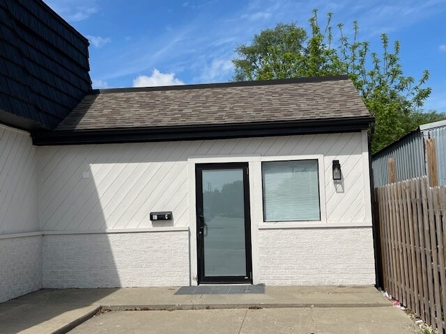 110 N State St, Marengo, IL à louer - Photo du bâtiment - Image 2 de 4