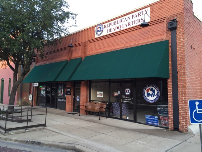 Plus de détails pour 111 W 3rd Ave, Corsicana, TX - Commerce de détail à louer
