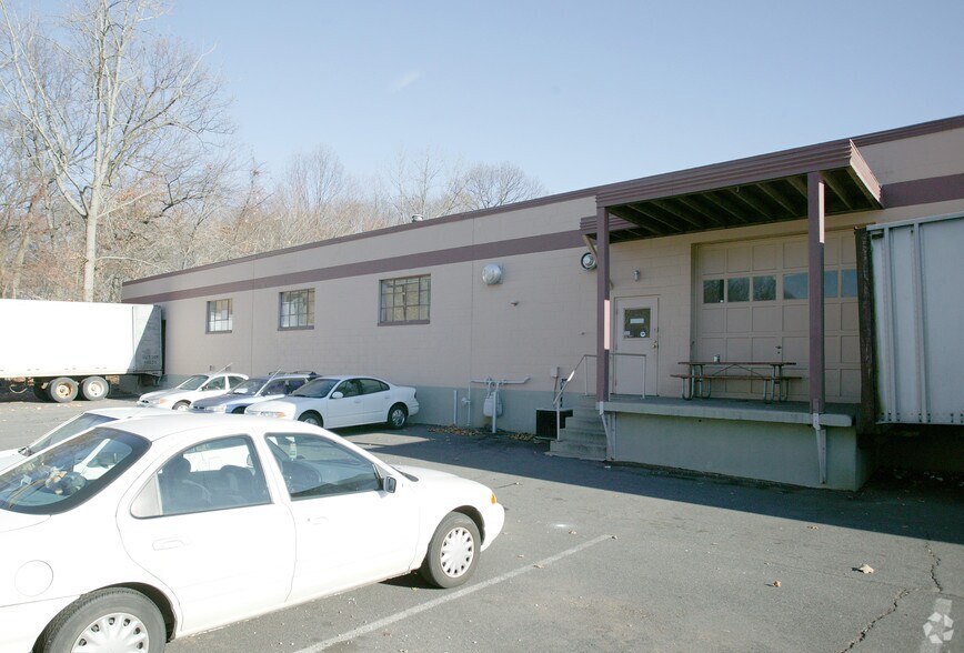 110-112 Prestige Park Rd, East Hartford, CT à louer - Photo du bâtiment - Image 3 de 4