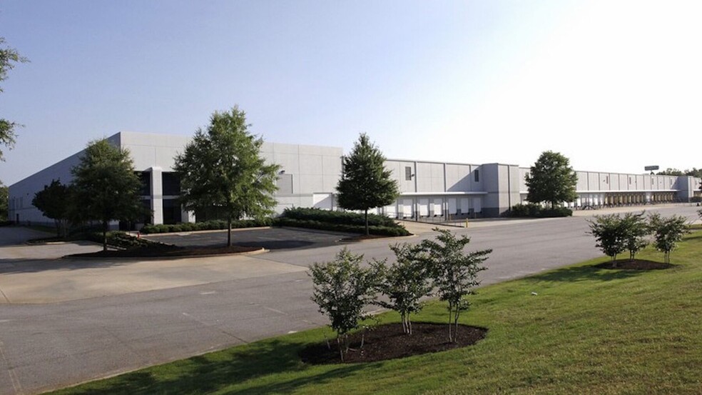 1200 Oakley Industrial Blvd, Fairburn, GA for lease - Building Photo - Image 1 of 12