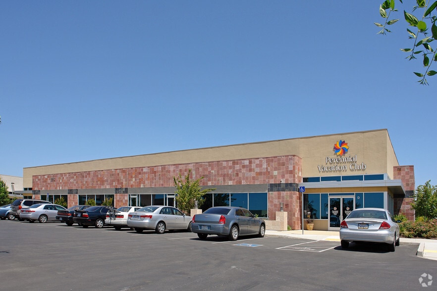 2210 Del Paso Rd, Sacramento, CA for lease - Building Photo - Image 2 of 5