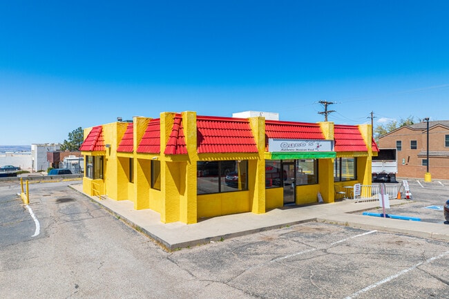 Plus de détails pour 2130-2301 Chelwood Park Blvd NE, Albuquerque, NM - Commerce de détail à vendre