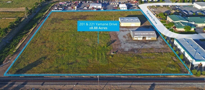 201-221 Yamane Dr, Gilroy, CA à louer - Photo du bâtiment - Image 2 de 2