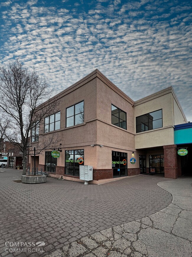 Plus de détails pour 869 NW Wall St, Bend, OR - Bureau, Commerce de détail à louer