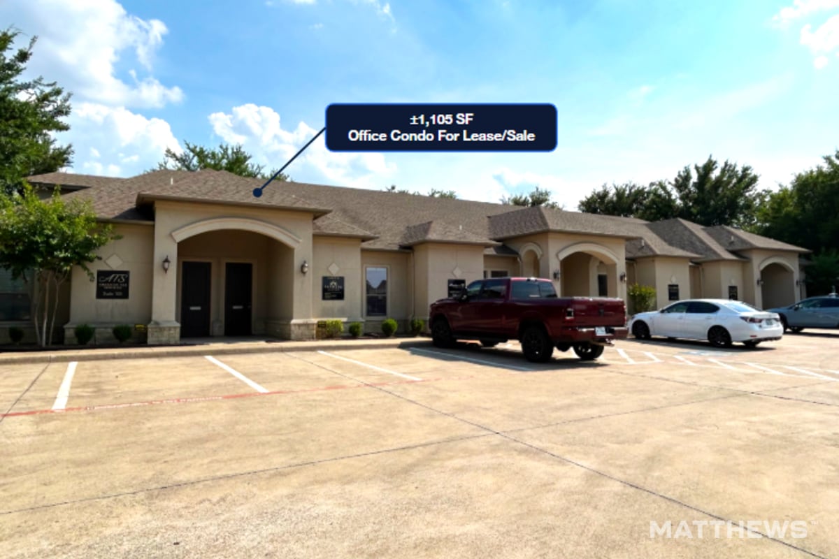 4204 SW Green Oaks Blvd, Arlington, TX à vendre Photo du bâtiment- Image 1 de 7