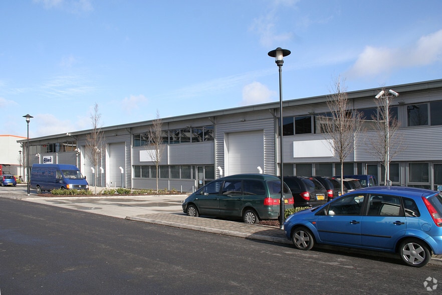 Mansfield Rd, London for lease - Building Photo - Image 3 of 7