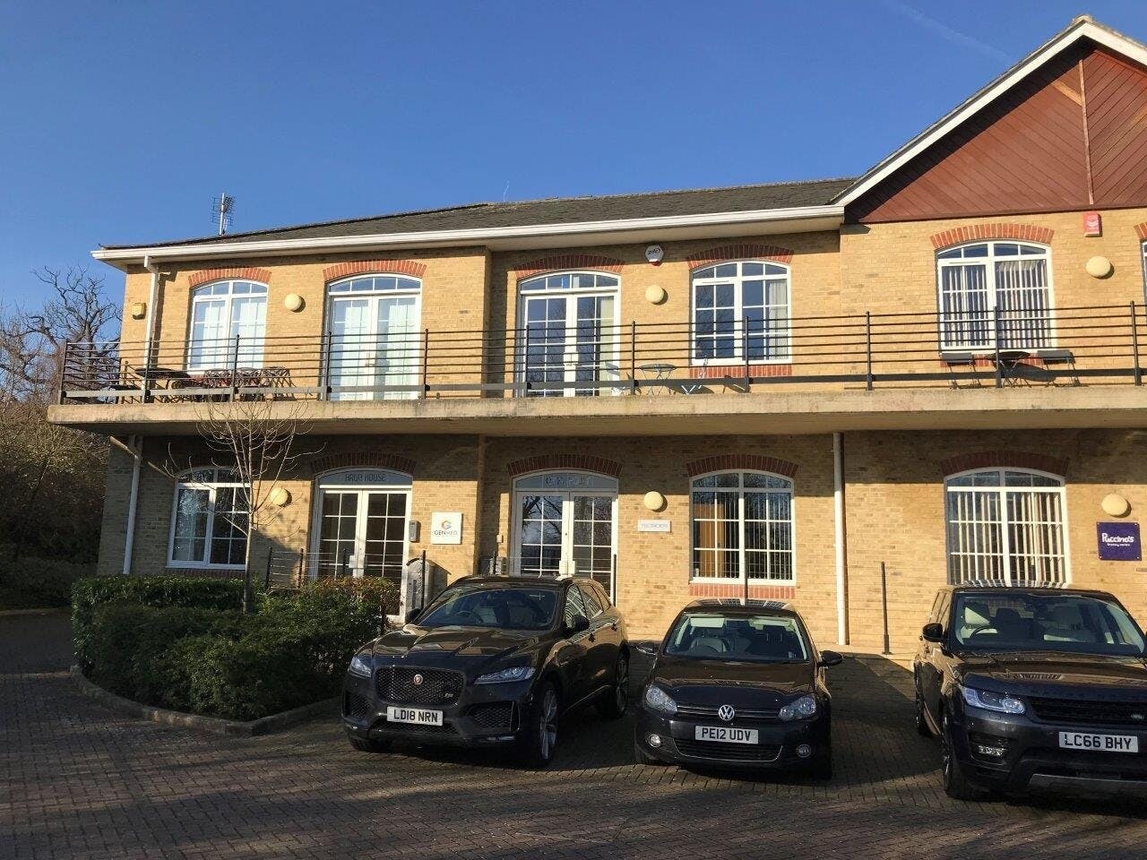 58 Hamm Moor Ln, Addlestone à louer Photo du bâtiment- Image 1 de 6