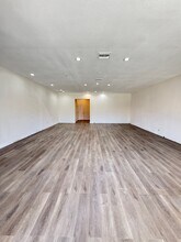 73890 El Paseo, Palm Desert, CA for lease Interior Photo- Image 1 of 6