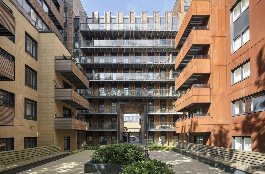 18-42 Wharf Rd, Londres à louer - Photo du bâtiment - Image 2 de 33