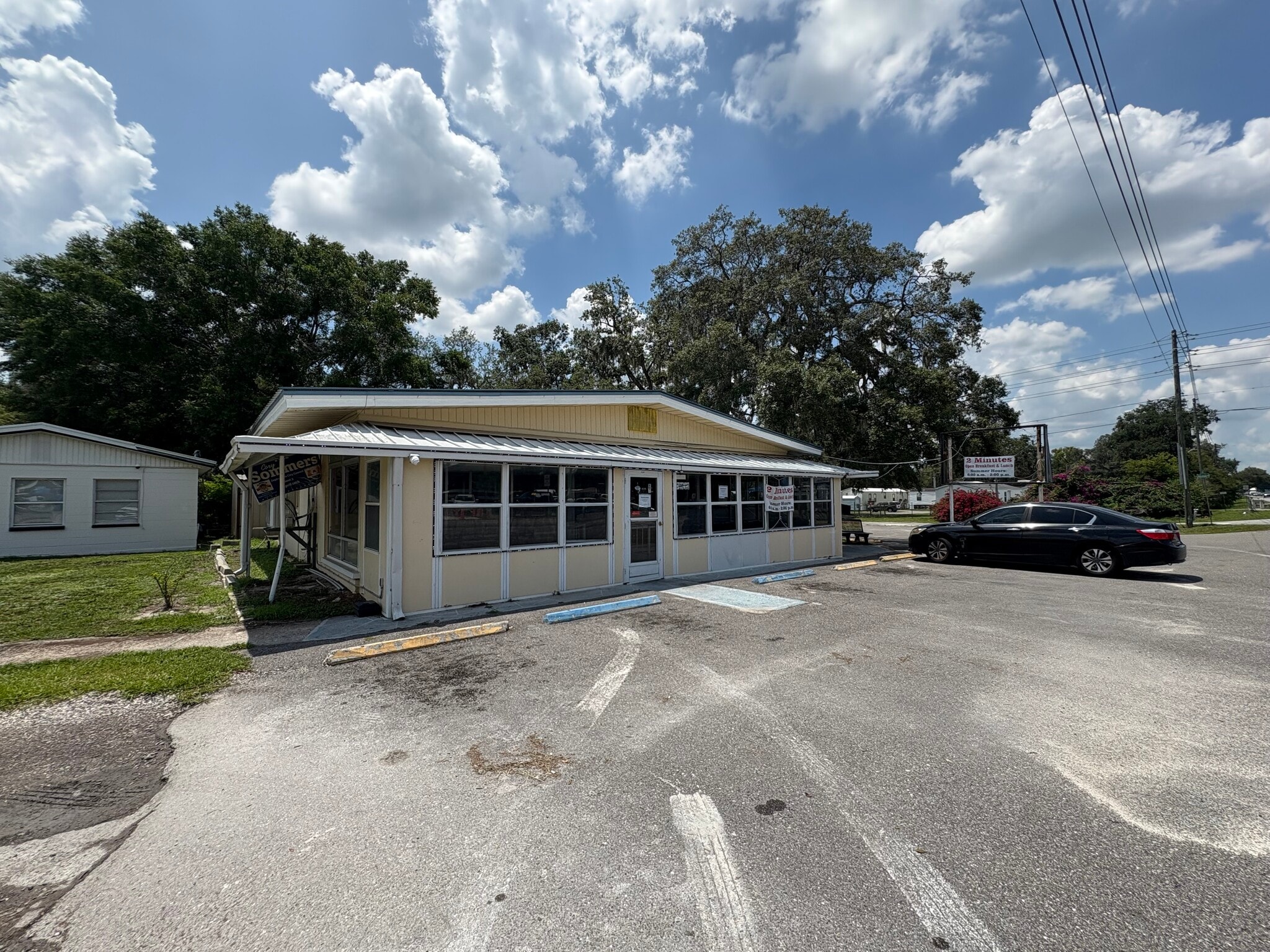 4447 Gall Blvd, Zephyrhills, FL for sale Primary Photo- Image 1 of 11