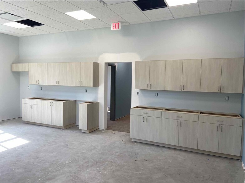 120 Riverview Dr, Savannah, GA à louer - Photo intérieure - Image 3 de 9