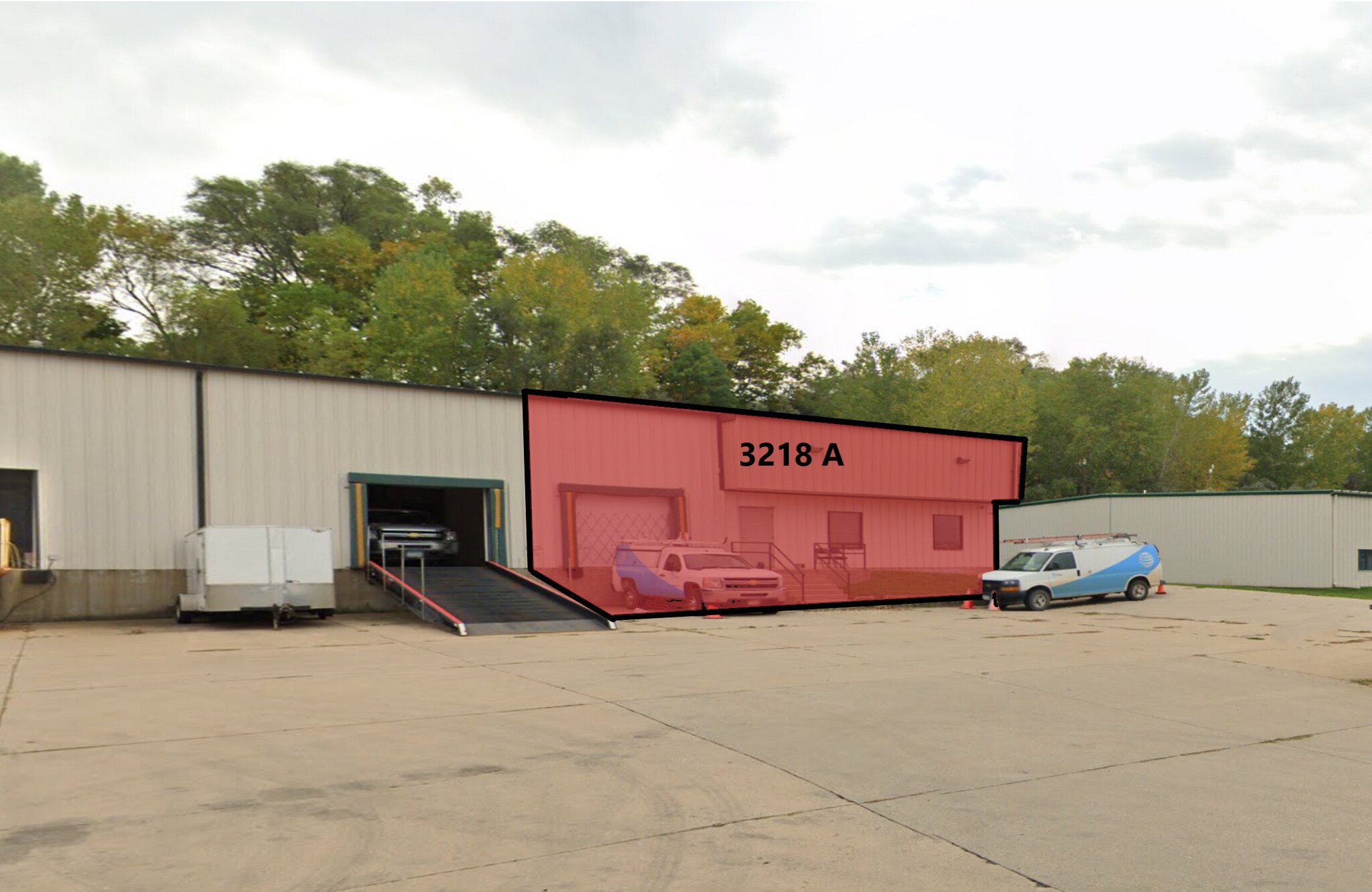 3218 Northbrook Dr, Sioux City, IA for lease Building Photo- Image 1 of 2