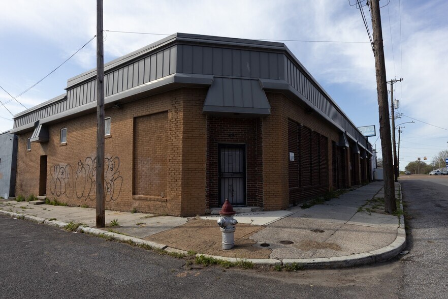 681 Polk Ave, Memphis, TN à vendre - Photo principale - Image 1 de 13