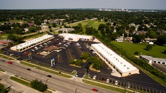 Plus de détails pour 341-425 Edgewood Rd NW, Cedar Rapids, IA - Commerce de détail à louer