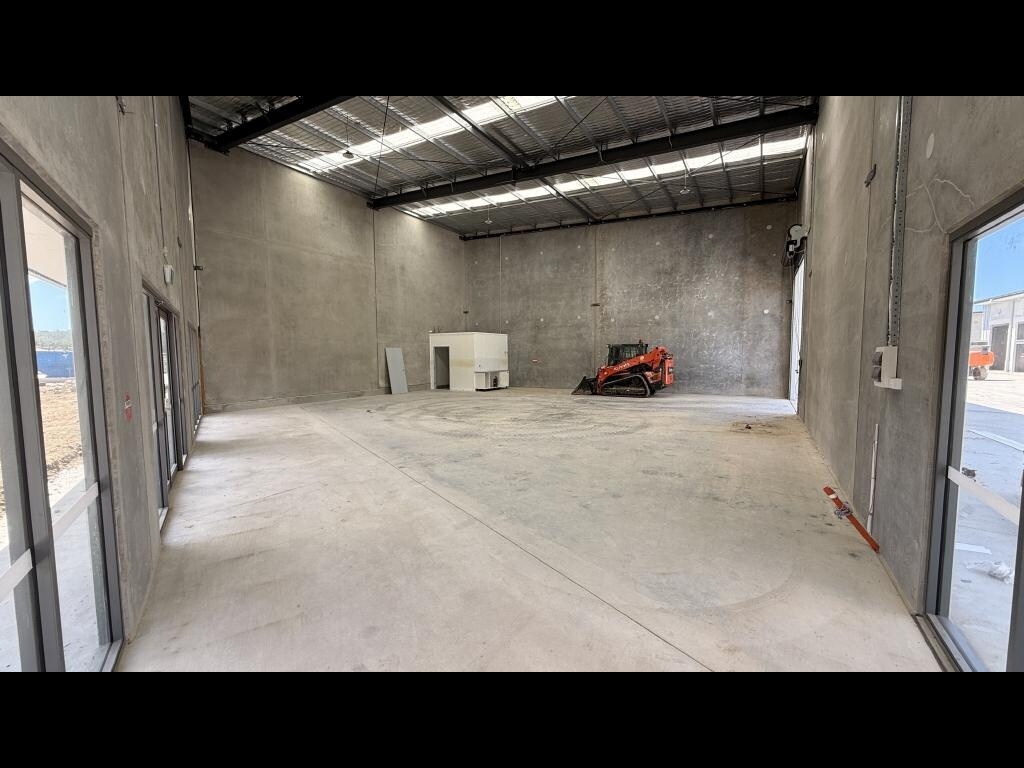 20 Cedar Mill Dr, Jilliby, NSW 2259 - Unité 12 -  - Photo intérieure - Image 2 of 2