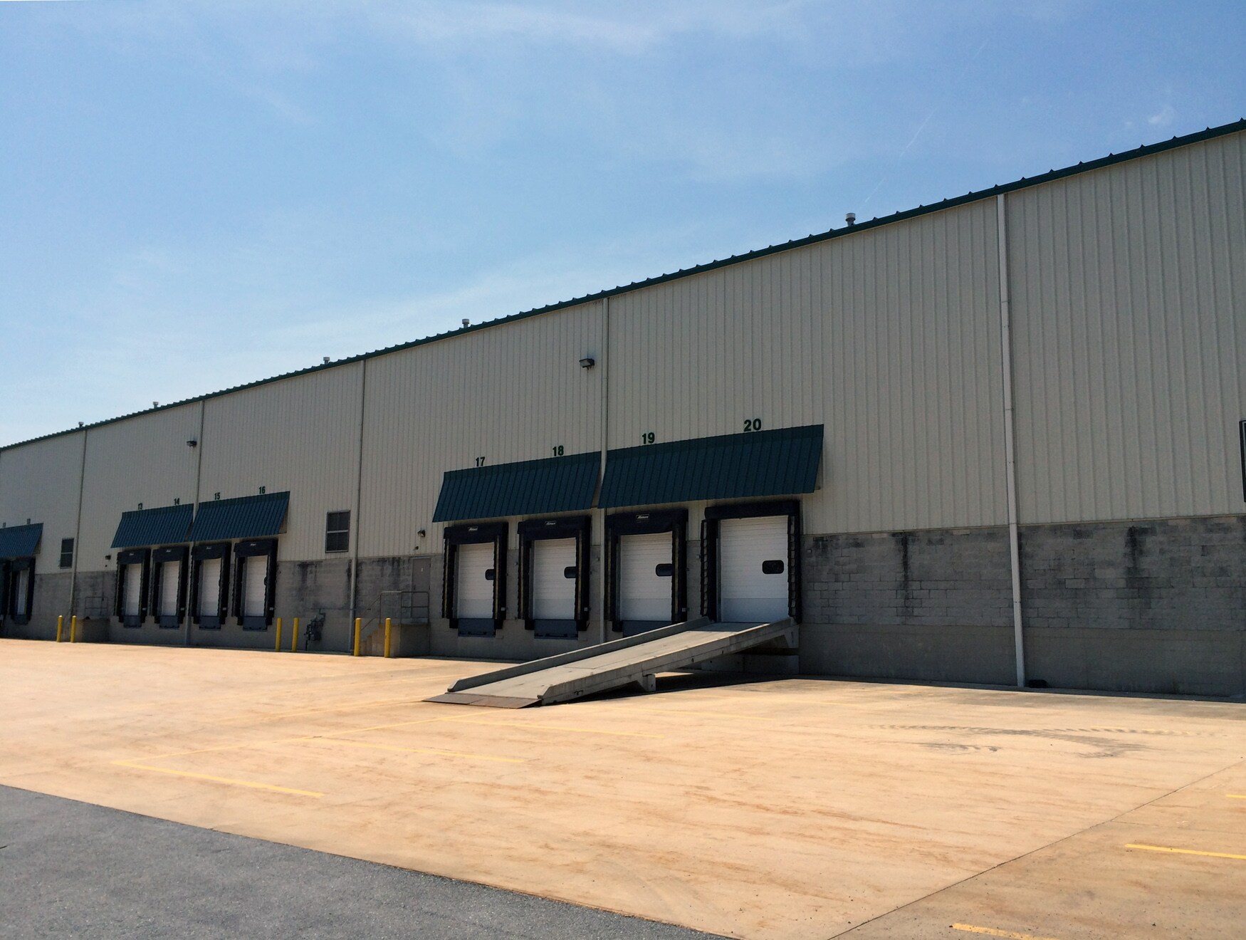 2404 Gettysburg Rd, Camp Hill, PA for lease Building Photo- Image 1 of 4