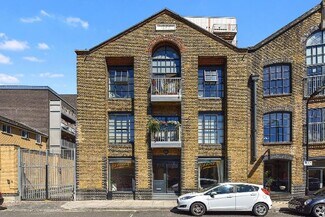 Plus de détails pour 7B Cresset Rd, Londres - Bureau/Commerce de détail à louer