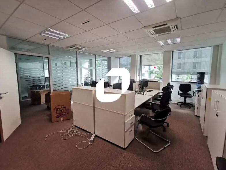 3-5 Rue Barbès, Montrouge à louer - Photo intérieure - Image 2 de 27