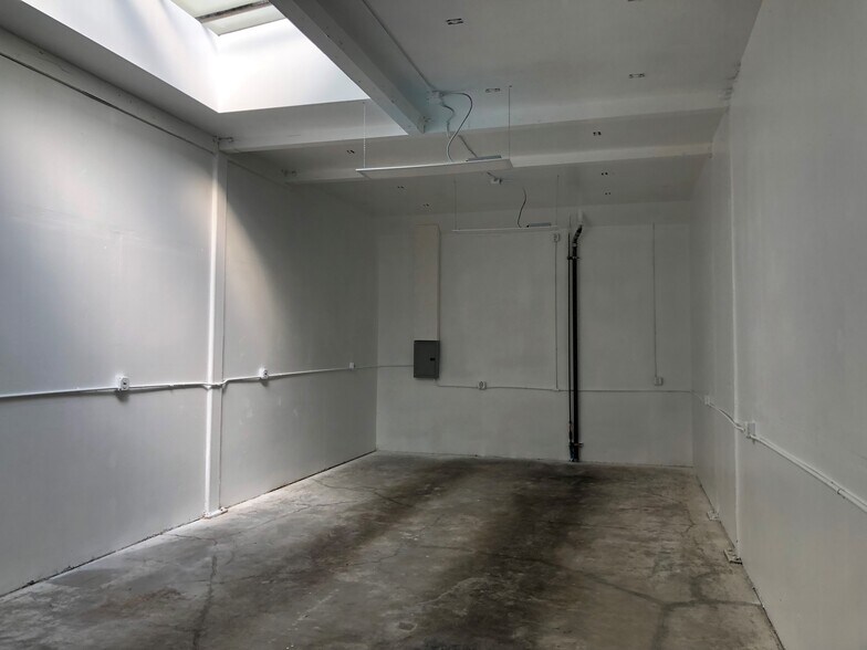 11830 Foothill Way, Oakland, CA à louer - Photo du bâtiment - Image 3 de 13