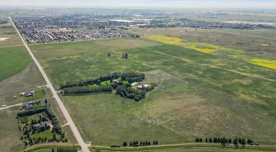 244 George Freeman Trl, Strathmore, AB à vendre - Aérien - Image 2 de 2